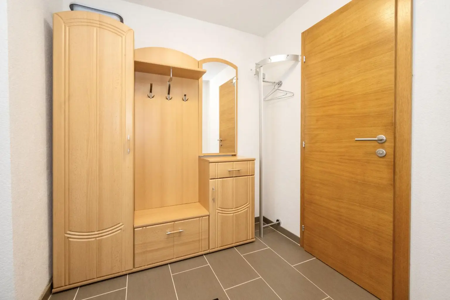 Garderobe (Wohnhaus 1)