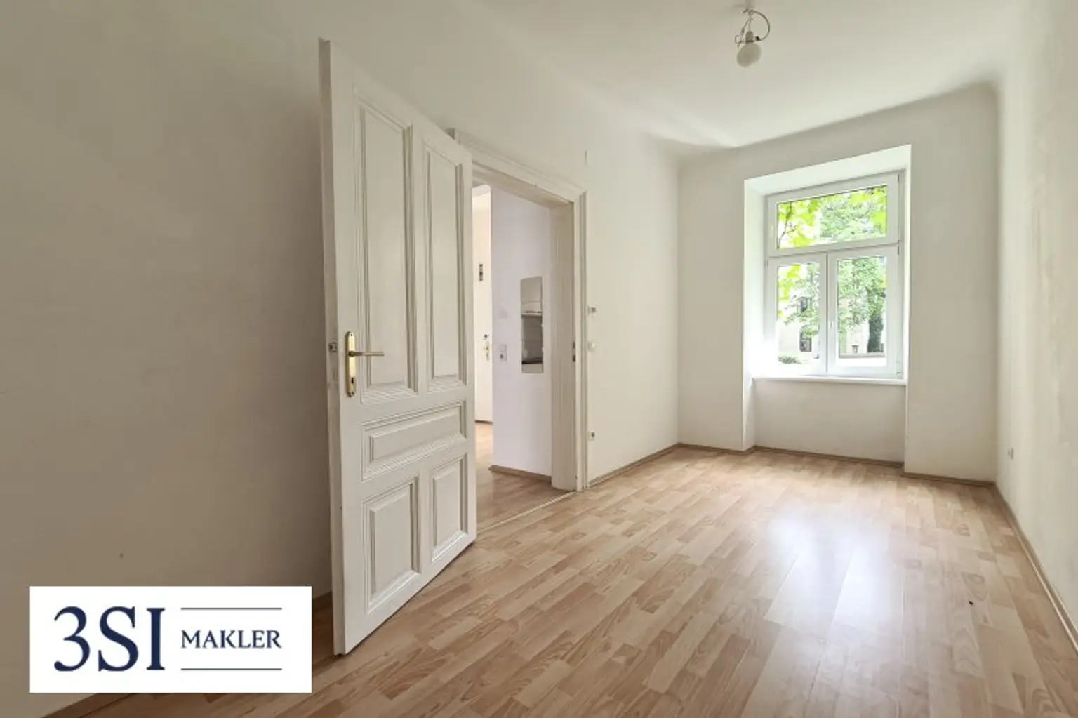 Lichtdurchflutete 2-Zimmer-Altbauwohnung - mit Blick in den begrünten Innenhof - im Herzen des 12. Bezirks