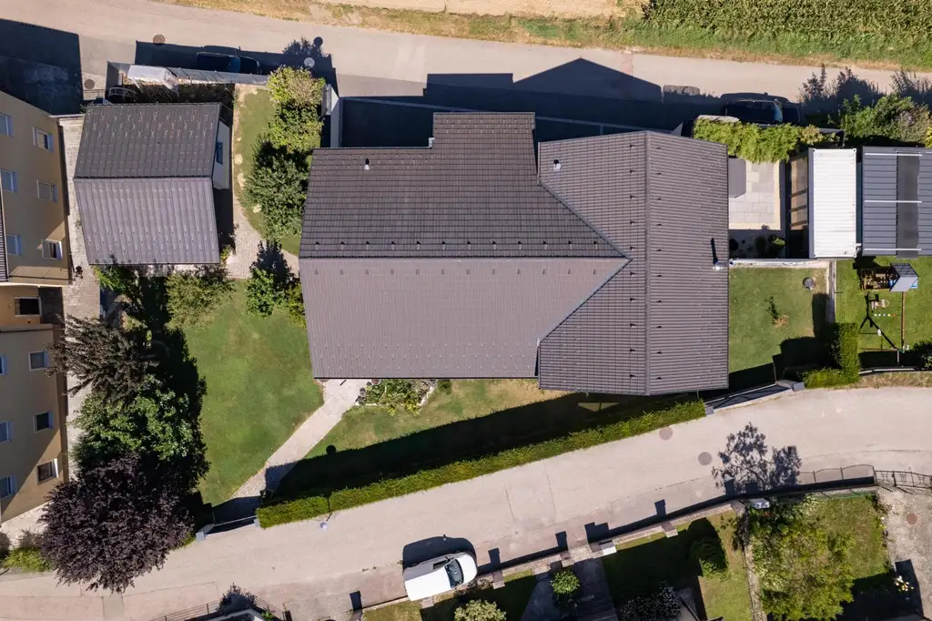 Exklusives Einfamilienhaus mit Ausblick und Wellnessbereich