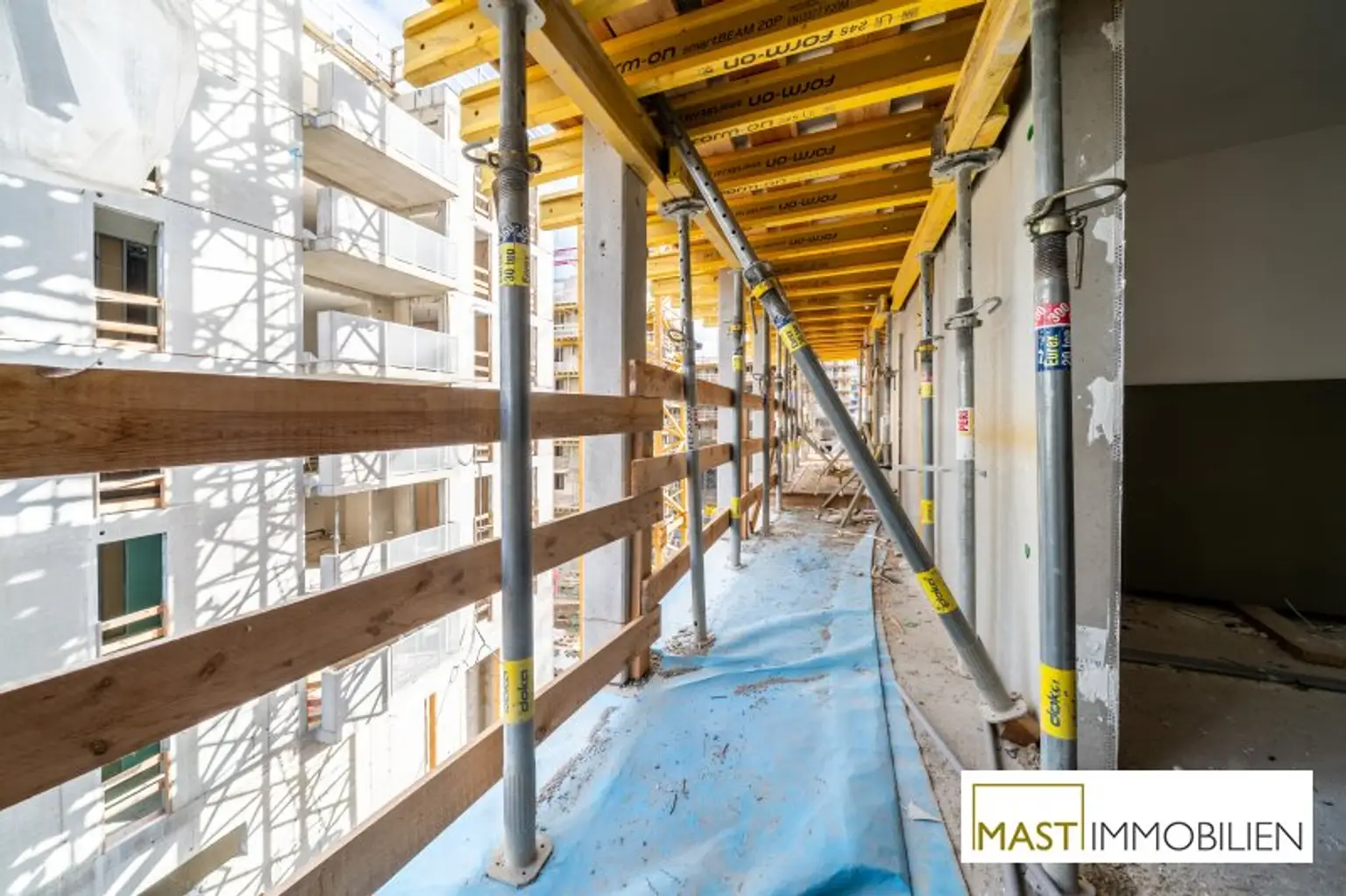 *Provisionsfrei* 3 Zimmer Wohnung mit zwei Balkonen! - Beziehbar Ende 2026!