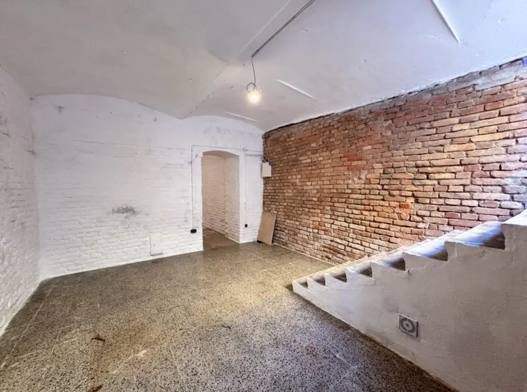 PROVISIONSFREI! Lager / Magazin mit 45 m2 Nutzfläche und Strassenzugang zu vermieten Nahe Erdbergstrasse / Schlachthausgasse!