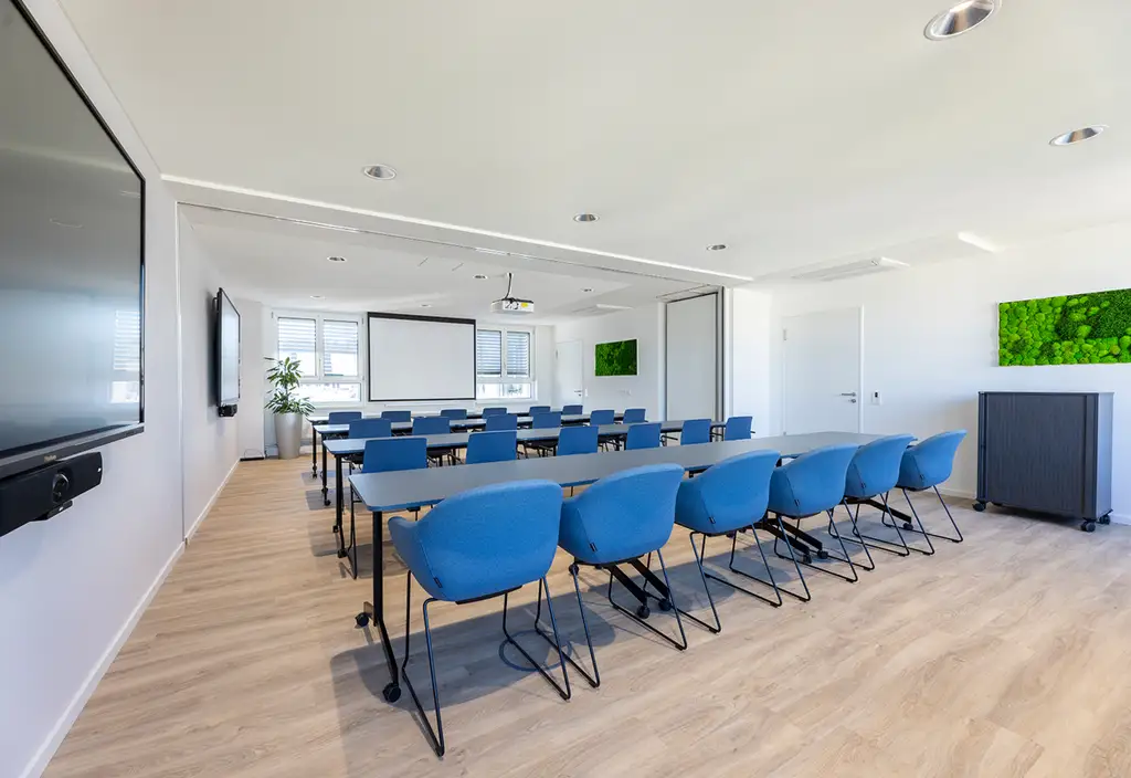 Meetingraum-KOE-East-West-Parlamentarisch-2