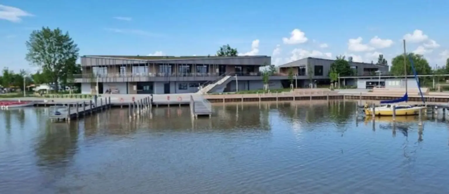 TOP LIEGENSCHAFT IN JUNGER MODERNER SIEDLUNG