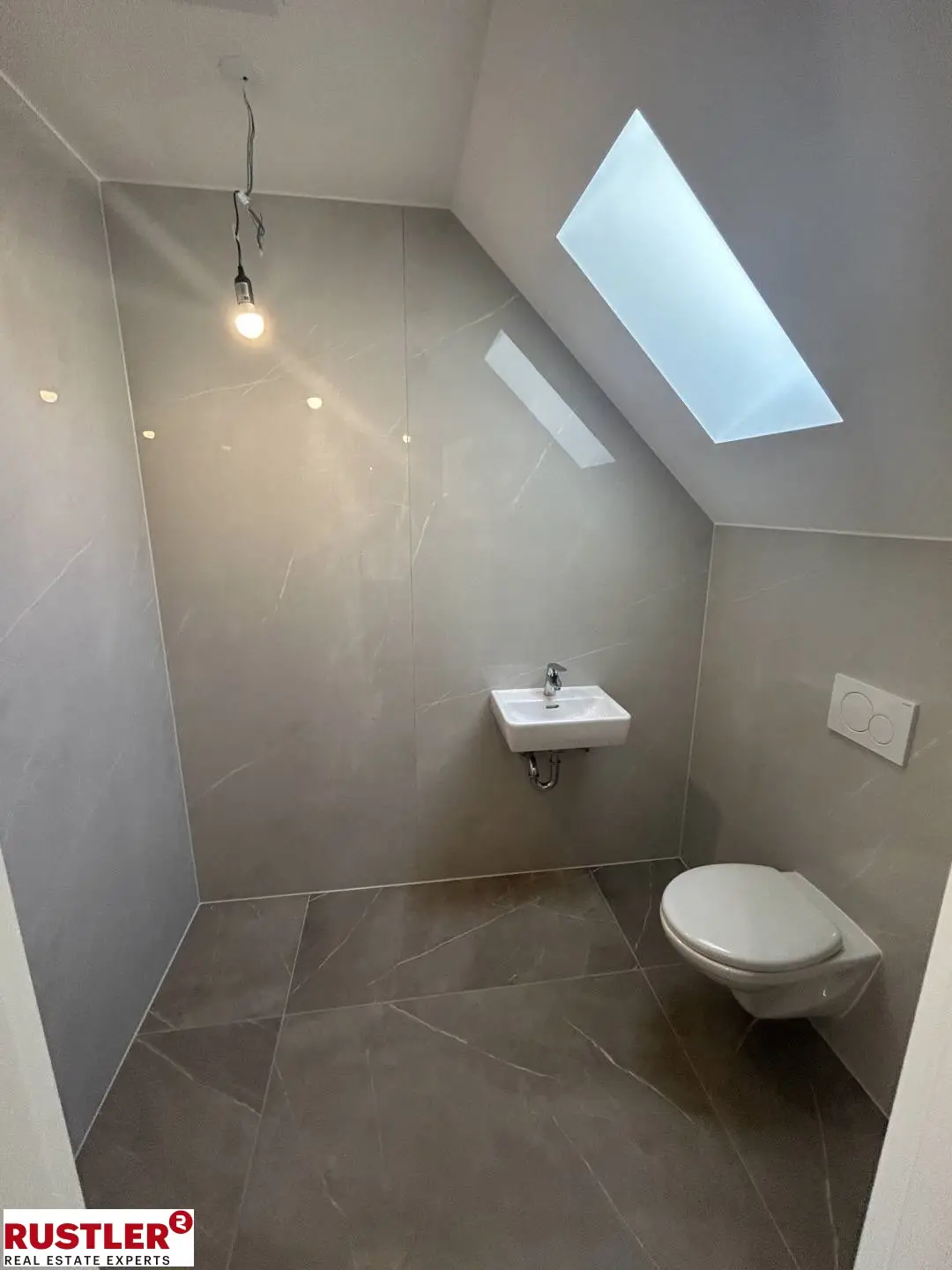 20250820_133846483_i