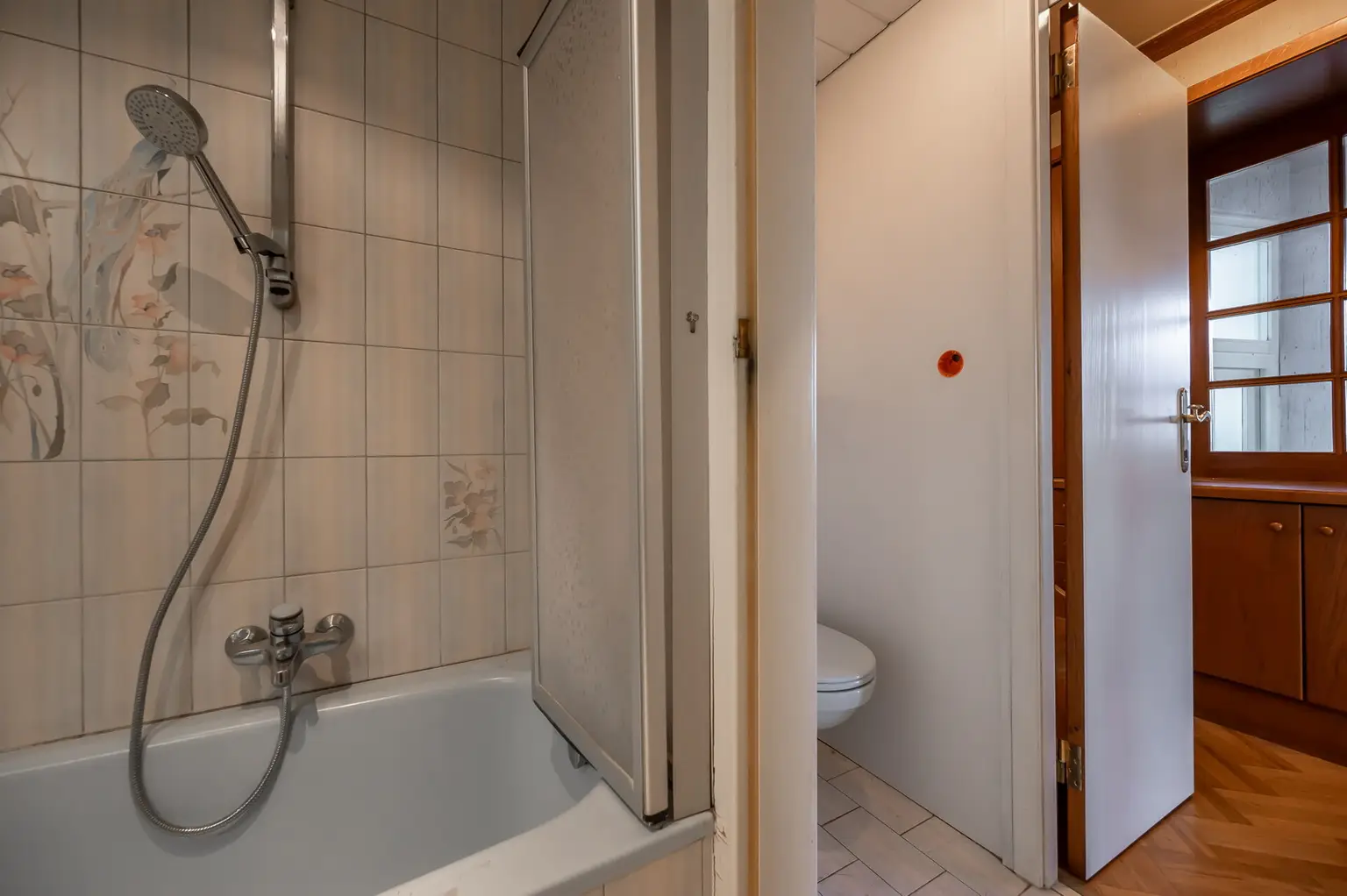 Obergeschoss_Bad 1 und WC