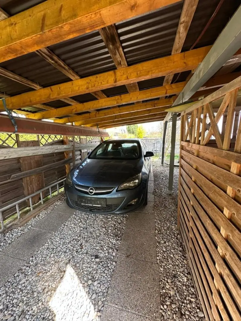 Carport