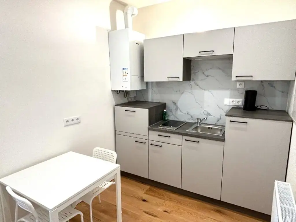 Neusanierte ein Zimmerwohnung