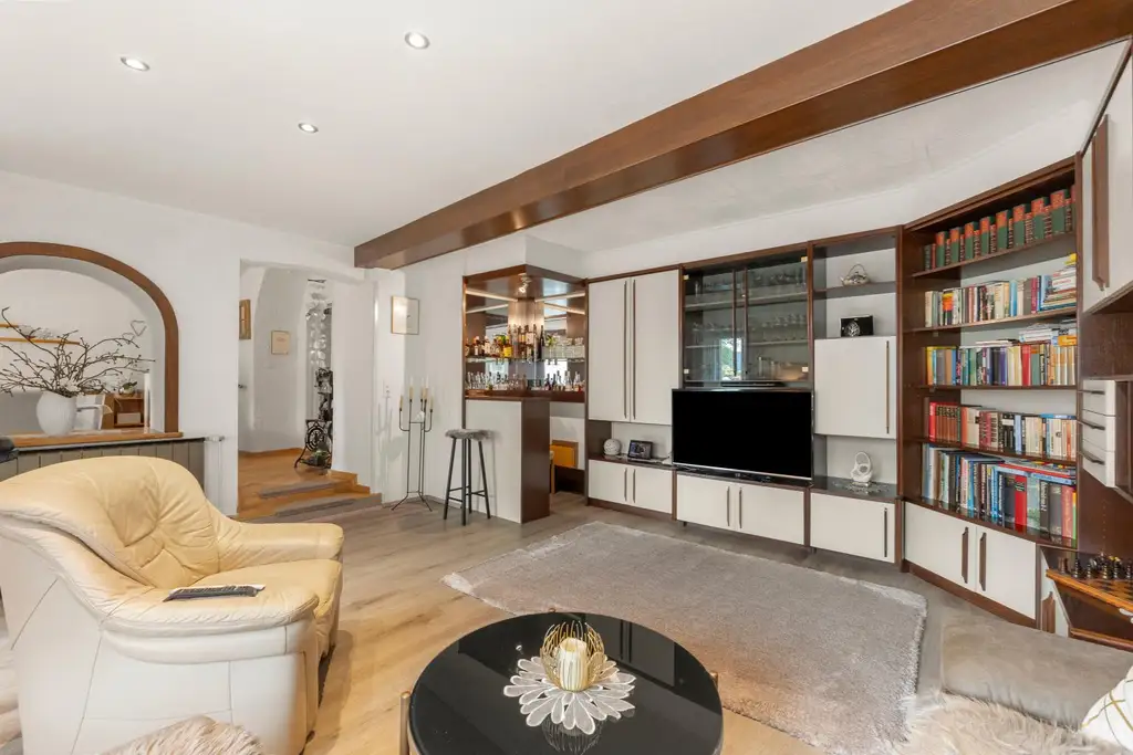 Elegante Altbau-Eigentumswohnung im Herzen des Mölltales