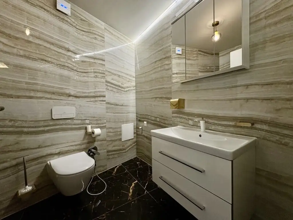 Stadt trifft Natur - Elegante 2-Zimmer Wohnung mit Klimaanlage, Sauna & Terrasse