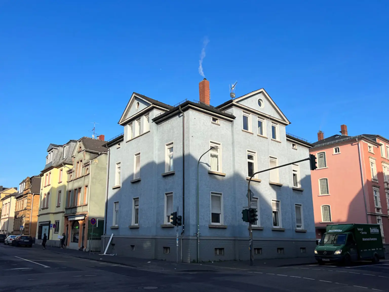 Straßenansicht
