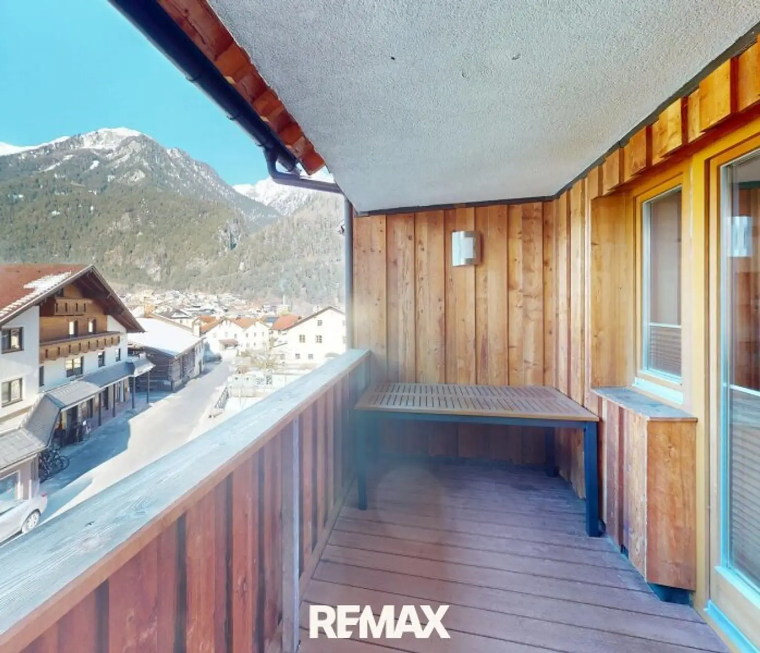 Pfunds - Wohnung - Balkon
