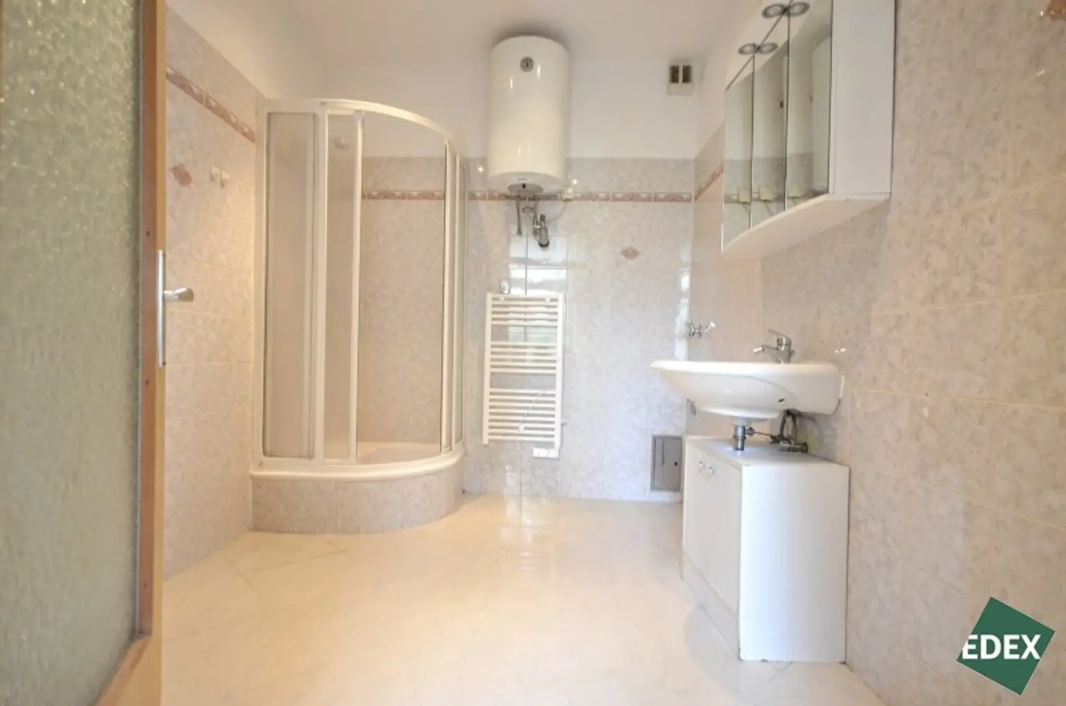 Schöne 2-Zimmer-Ordination/Praxis direkt auf der Hernalser Hauptstraße