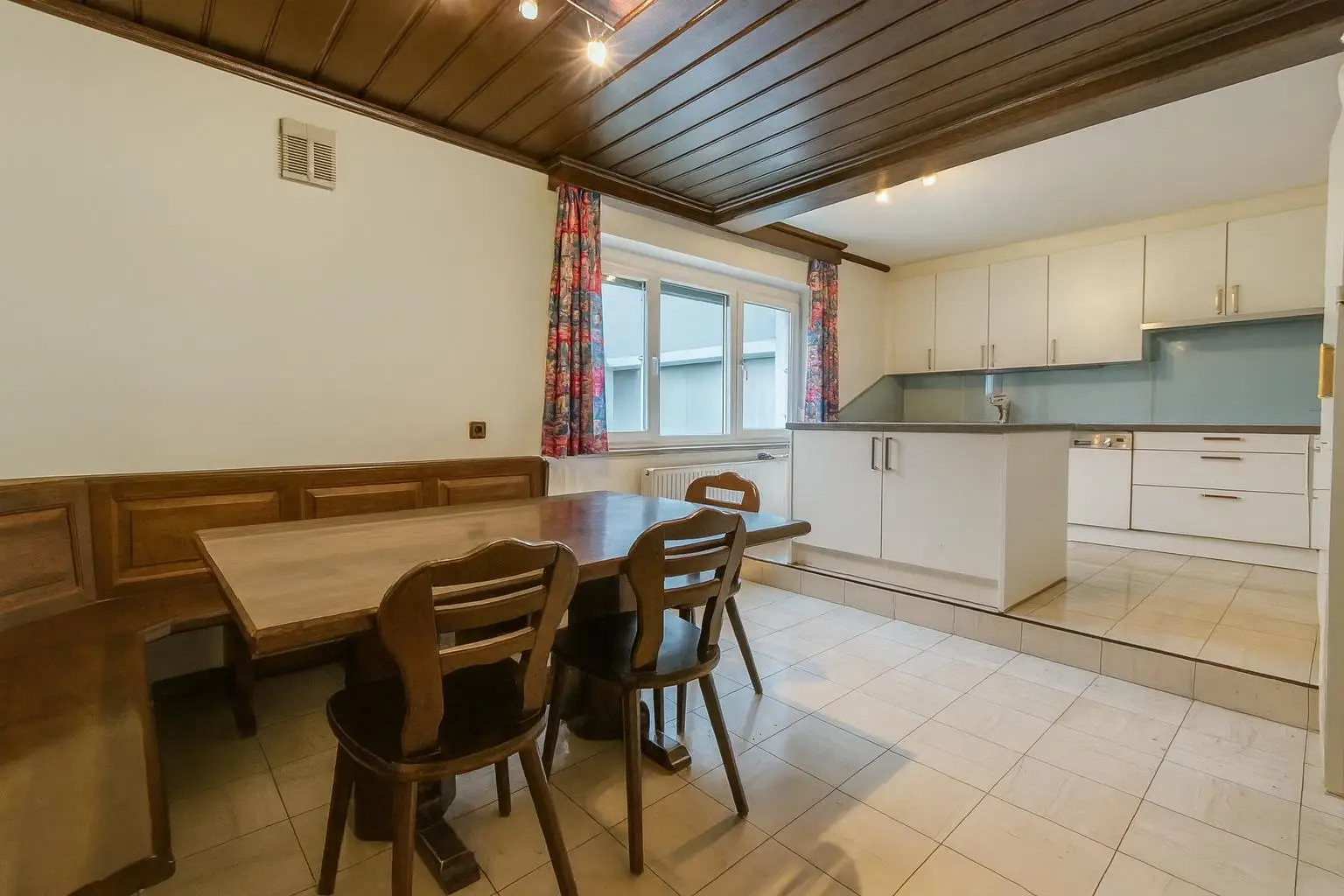 Bild 5, Küche, Ansicht 1