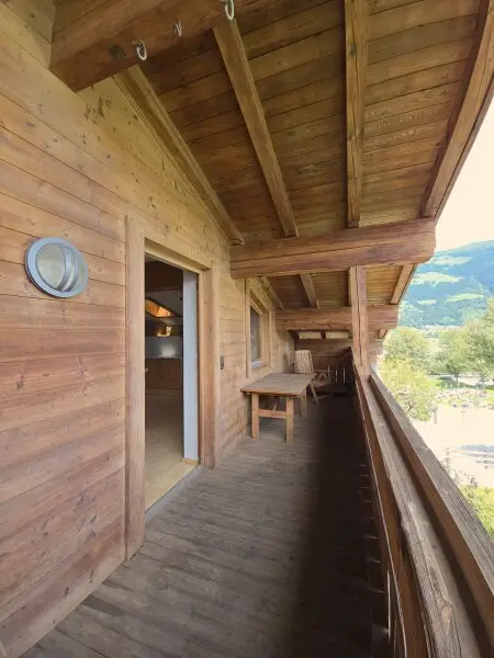 Fügen - großzügige 4 Zimmerwohnung im Dornröschenschlaf