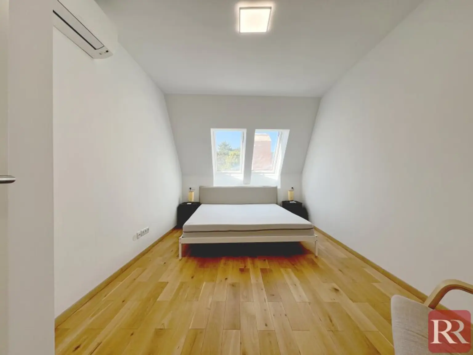 Exklusive Dachgeschosswohnung im Herzen von Klosterneuburg