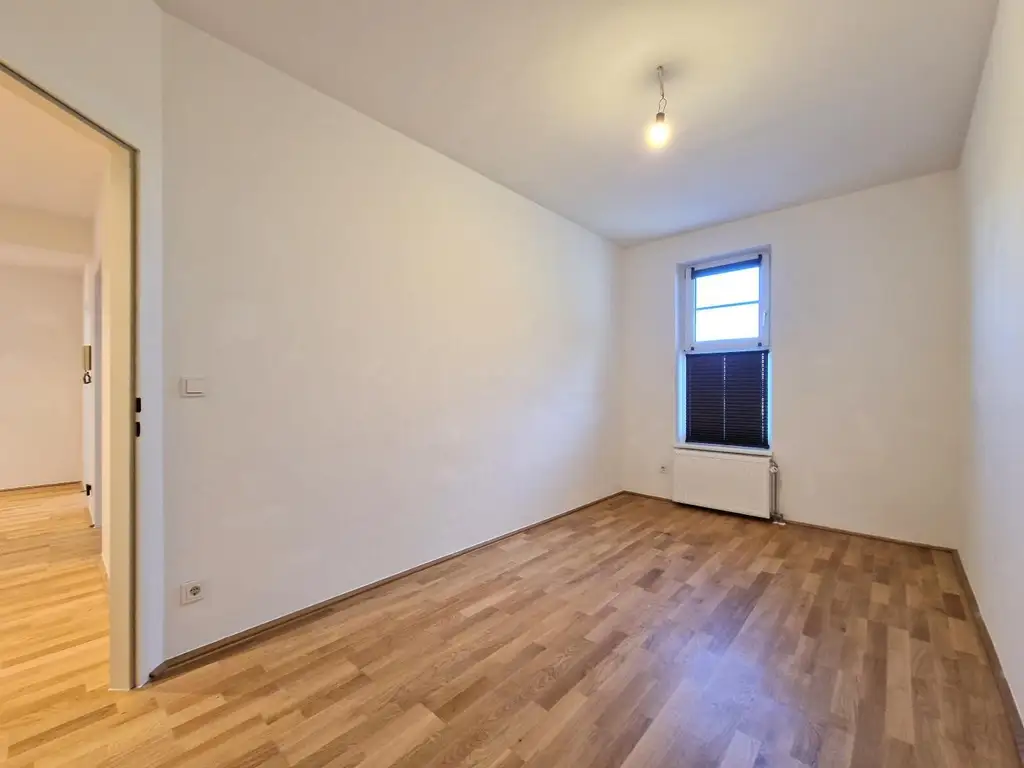 POTTENDORF: Super-schicke Neubauwohnung mit Balkon - 2021 neu saniert
