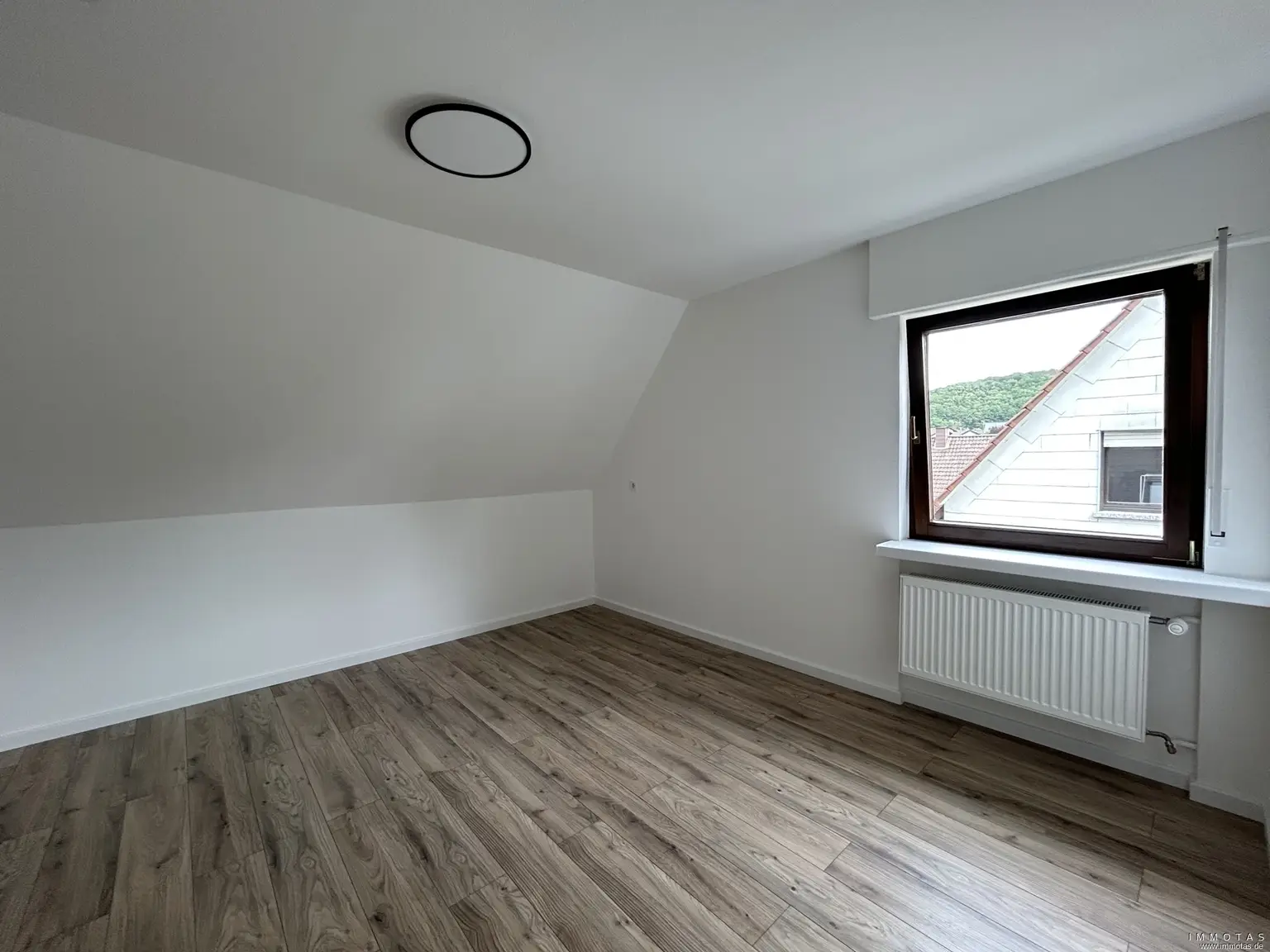 Zimmer 3 DG