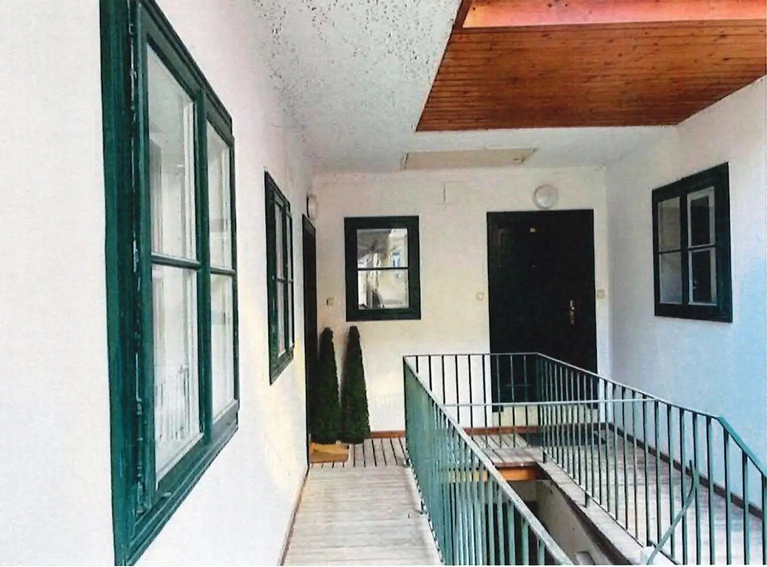 Kleines Zinshaus im 9. Bezirk