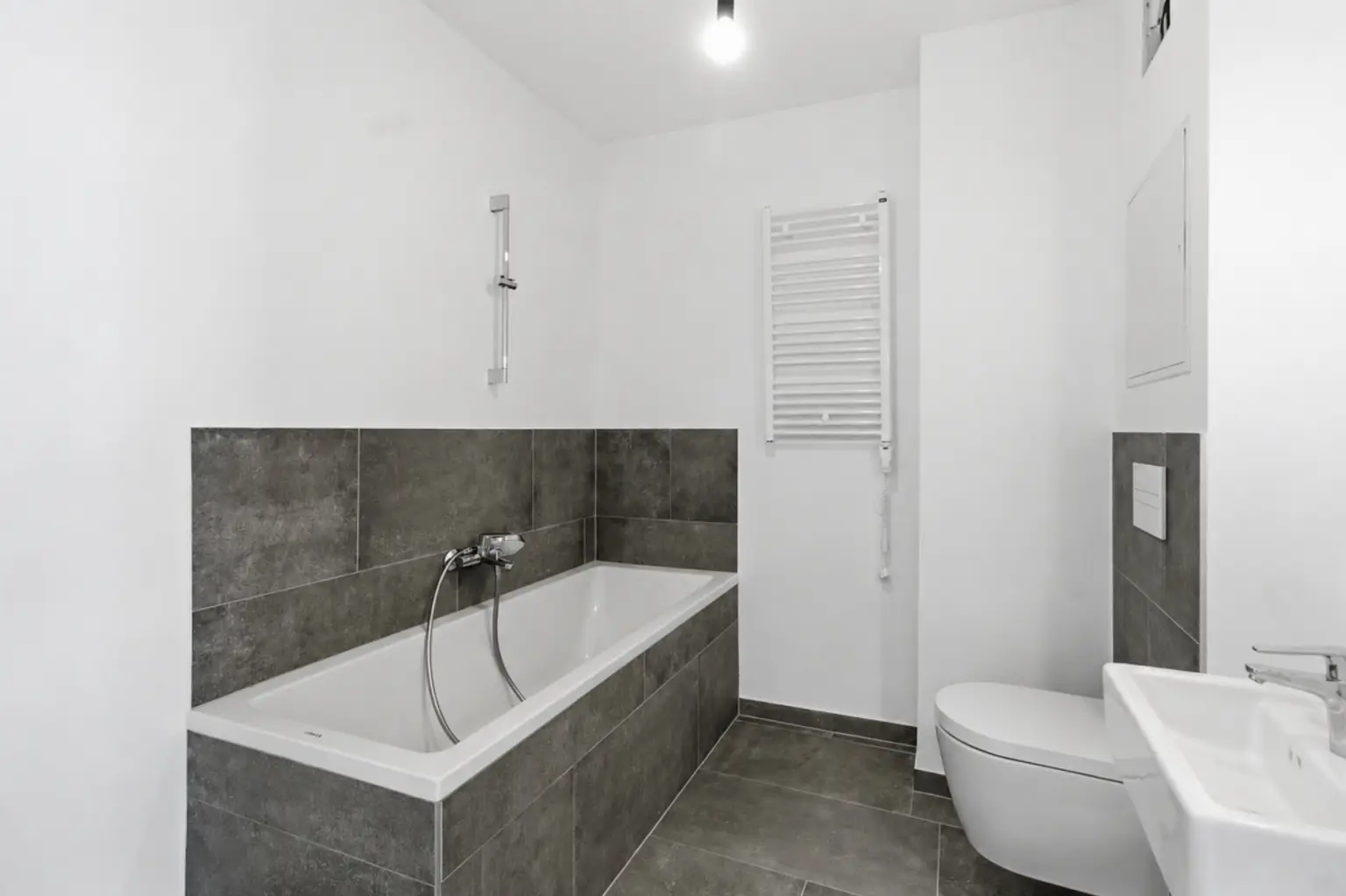 G | ++ Projekt HÜTTEL 101 LIVING ++ 2-Zimmer ERSTBEZUG mit Freifläche | Prima Service Immobilien