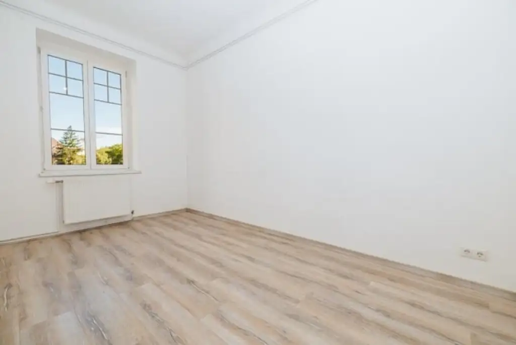 MODERN ERNEUERT I TOP-LAGE BEI DER FH JOANNEUM I BESTE ANBINDUNG MIT STRASSENBAHN I CHARMEVOLLER ALTBAU I 2. STOCK MIT LIFT I HAUSTIERFREUNDLICH I PROJEKT WOHNEN I