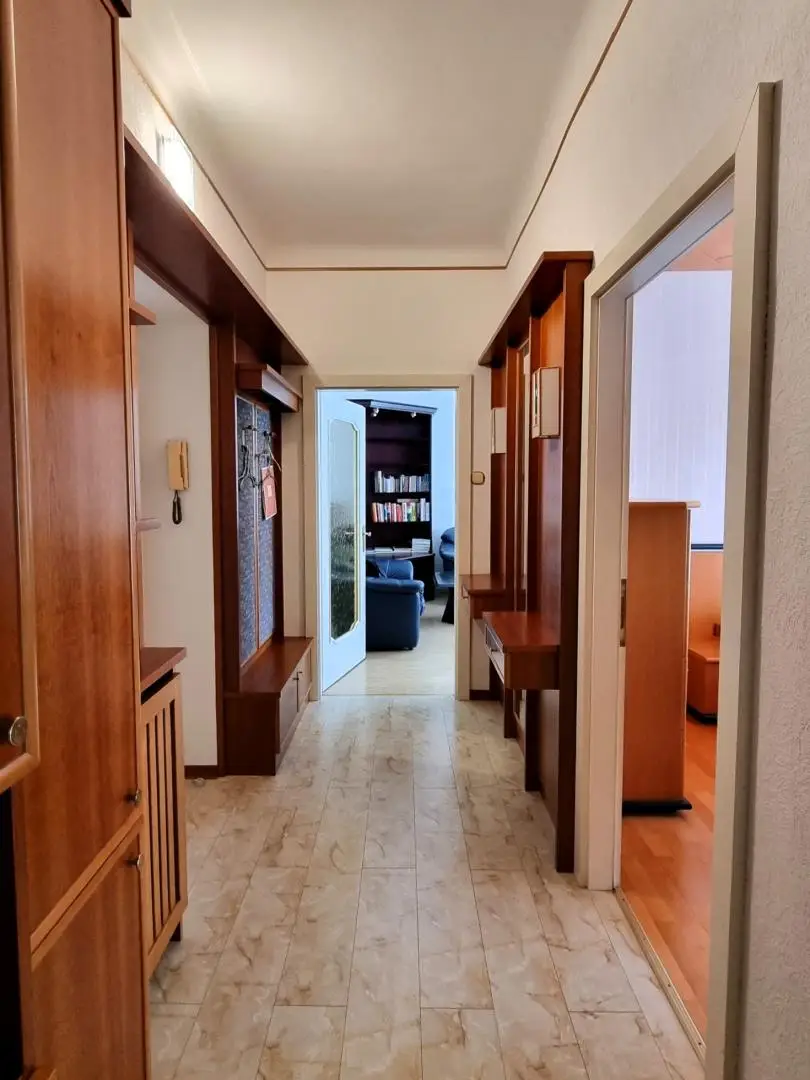 GEPFLEGTE 2-ZIMMERWOHNUNG MIT LIFT