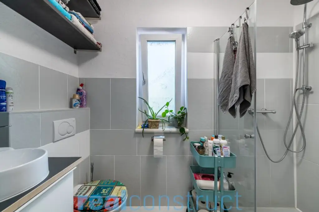 Ökologisch nachhaltiges Einfamilienhaus mit ERDWÄRME-Heizung in bester Lage von Bad Erlach