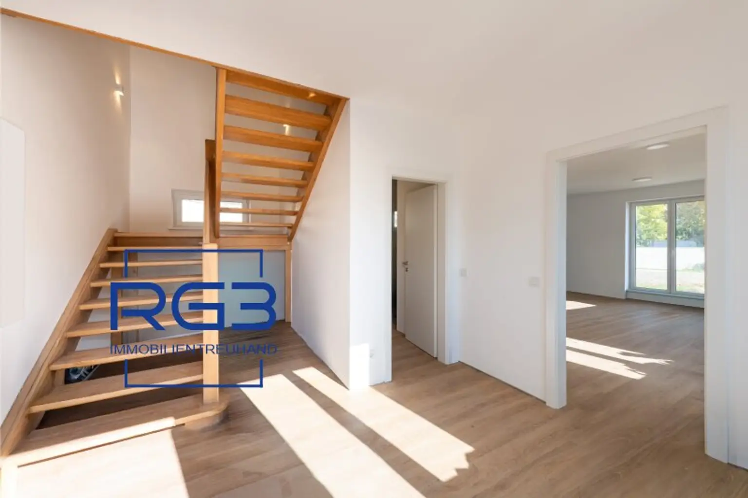 Großes Einfamilienhaus mit großem Garten # Provisionsfrei