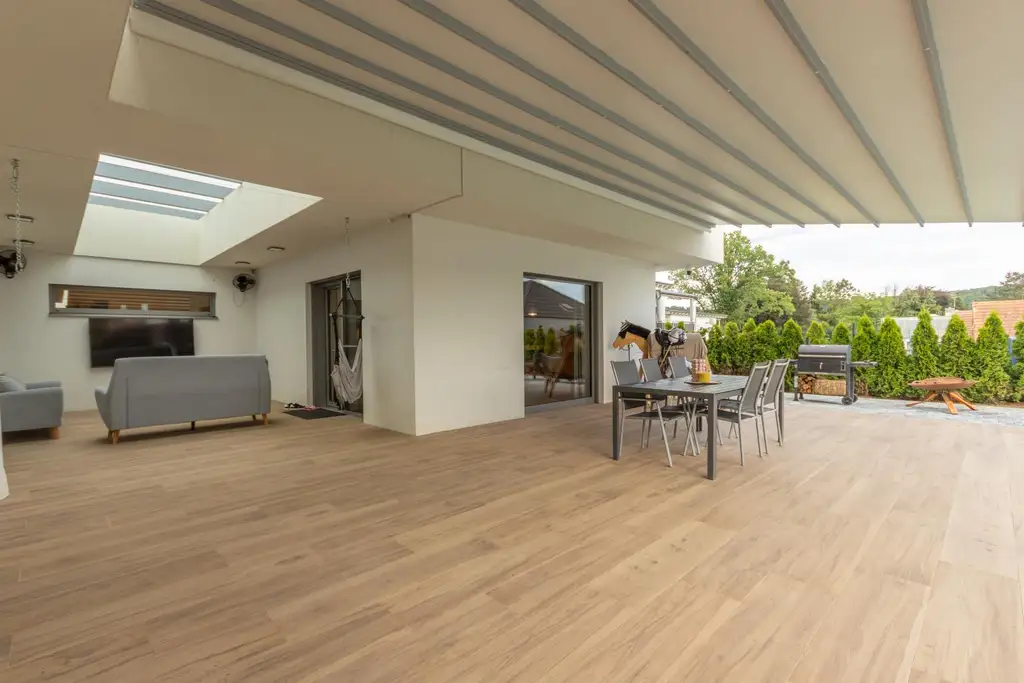 Exklusiver Bungalow – stilvolles Wohnen auf einer Ebene