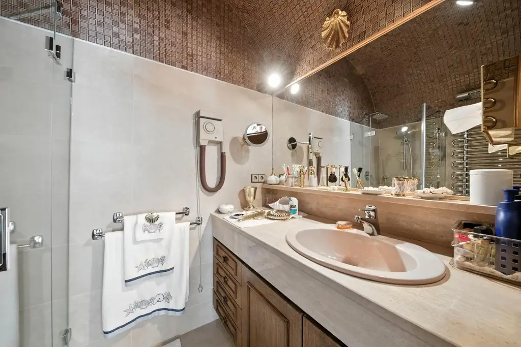 EINZIGARTIGE STILALTBAU-RESIDENZ IM HERZEN DER KREMSER ALTSTADT!