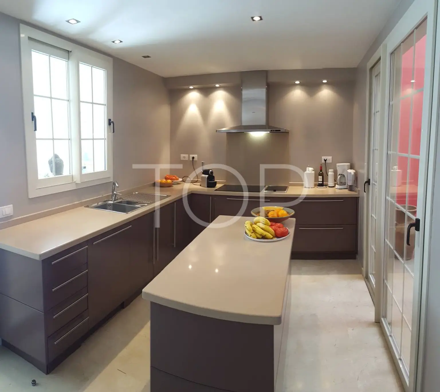 Townhouse-Palm-Mar-Kitchen-Tenerife-2