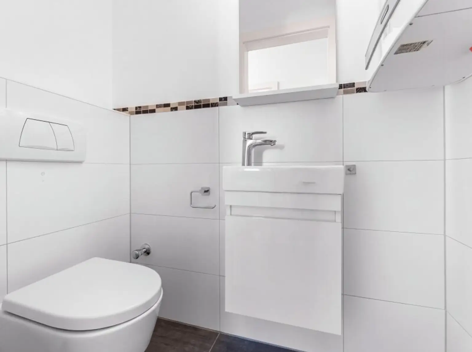 Traumhafte und junge 4 Zimmer 110m² Terrassenwohnung plus 2 Tiefgaragenplätze - Stadtwohnung - Hans-Sachs-Straße