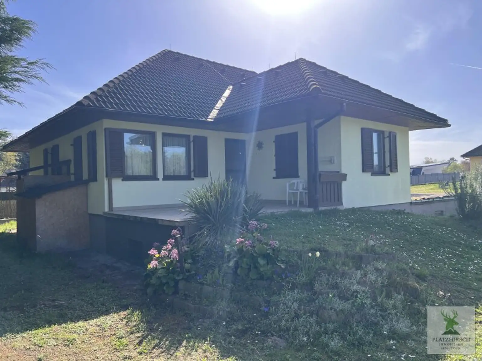 Halloweenspezial zum Superpreis !! ELK Bungalow auf 148m2 Vollkeller, 8 Fahrminuten von der Schnellbahn