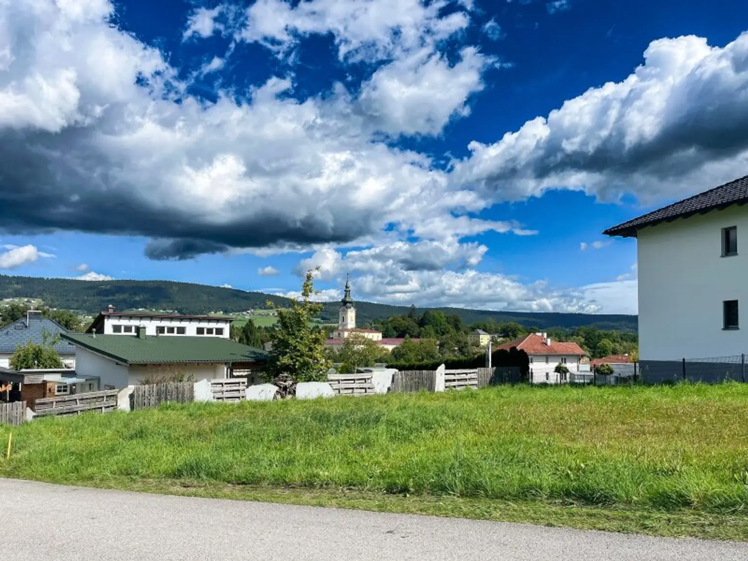 PROVISIONSFREI: Erstbezug in Aigen-Schlägl mit Garten, Balkon und Grünblick!