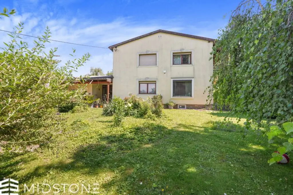 *Naturparadies in Orth an der Donau* Einfamilienhaus mit viel Potenzial und wunderschönem Garten