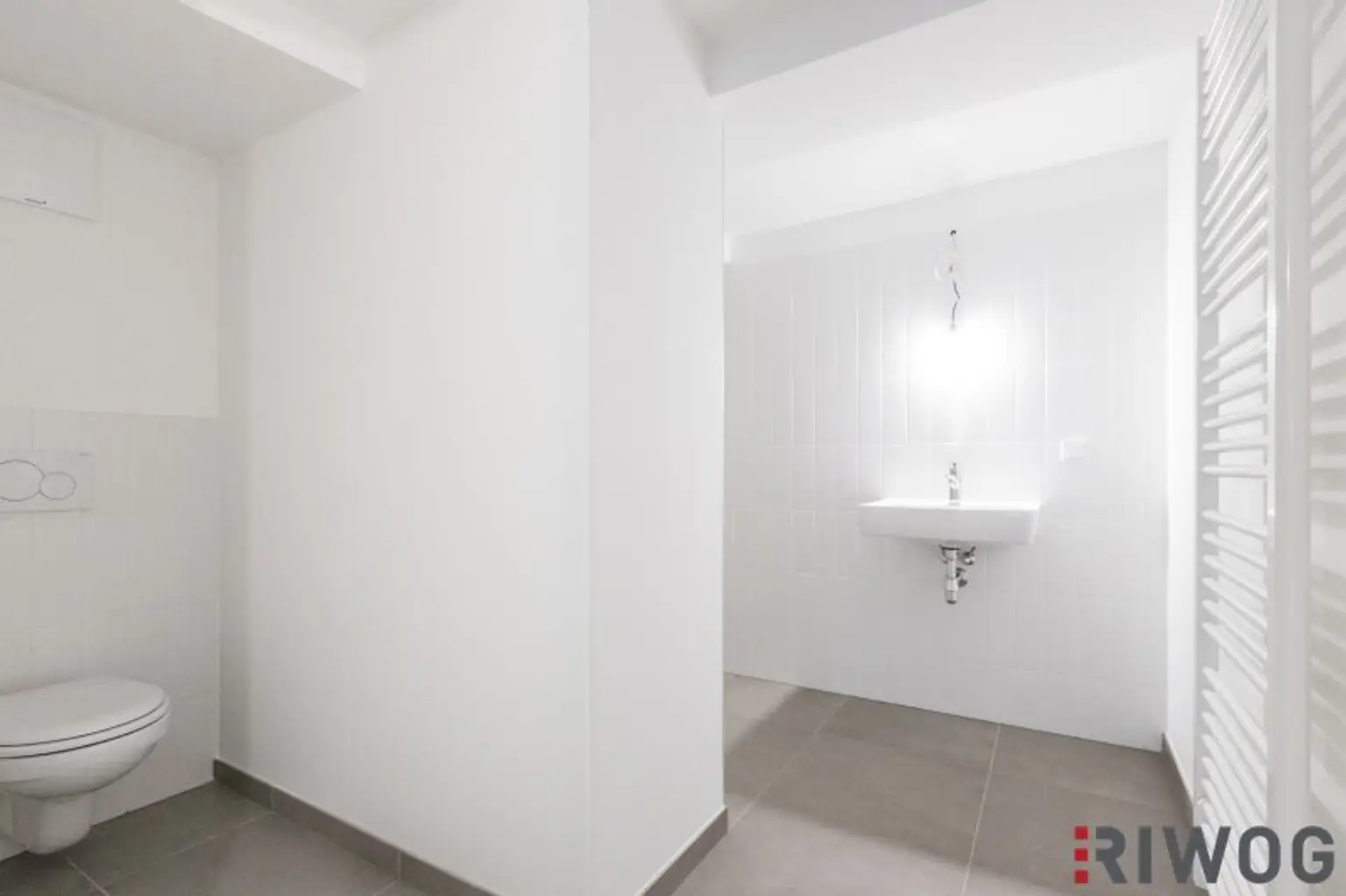 ERSTBEZUG nach Sanierung | Außergewöhnliches Loft mit Raumhöhe bis zu ca. 4,90 m | Büro/Praxis Nutzung und Kurzzeitvermietung möglich