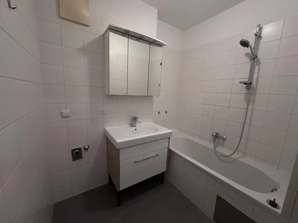 Derzeit geförderte 3-Zimmerwohnung mit Garten!