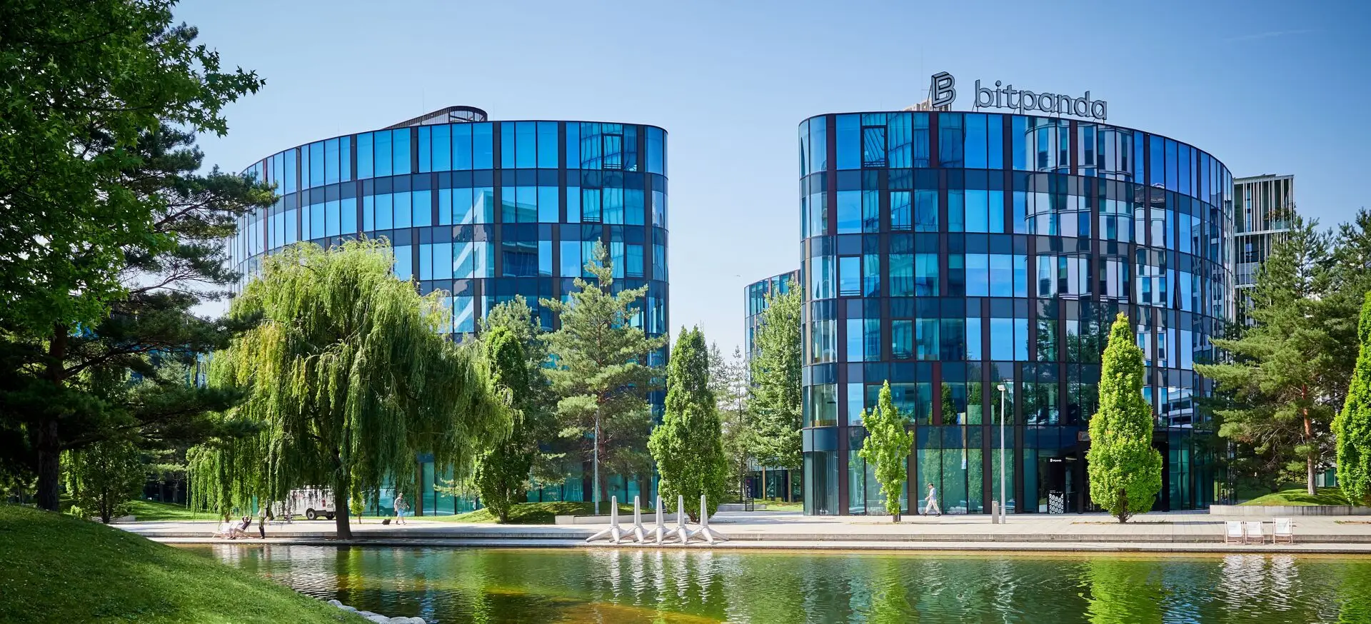 01_Stella-Klein-Löw-Weg 11-17 quer