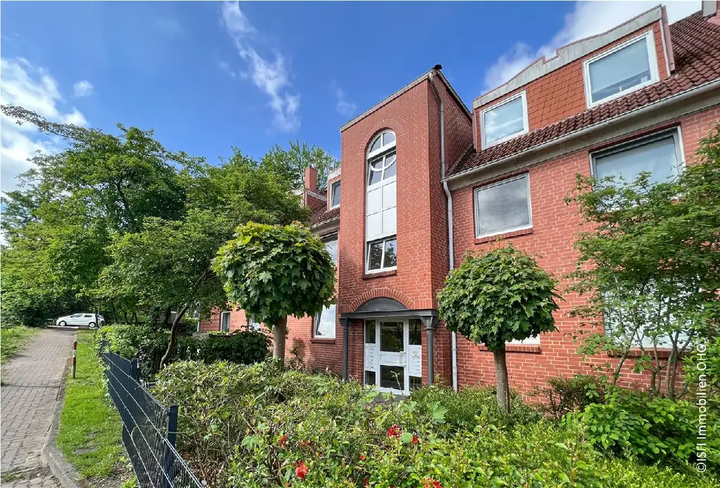 Stade-Campe: Schöne 2,5-Zimmer-Wohnung mit Balkon zu vermieten!