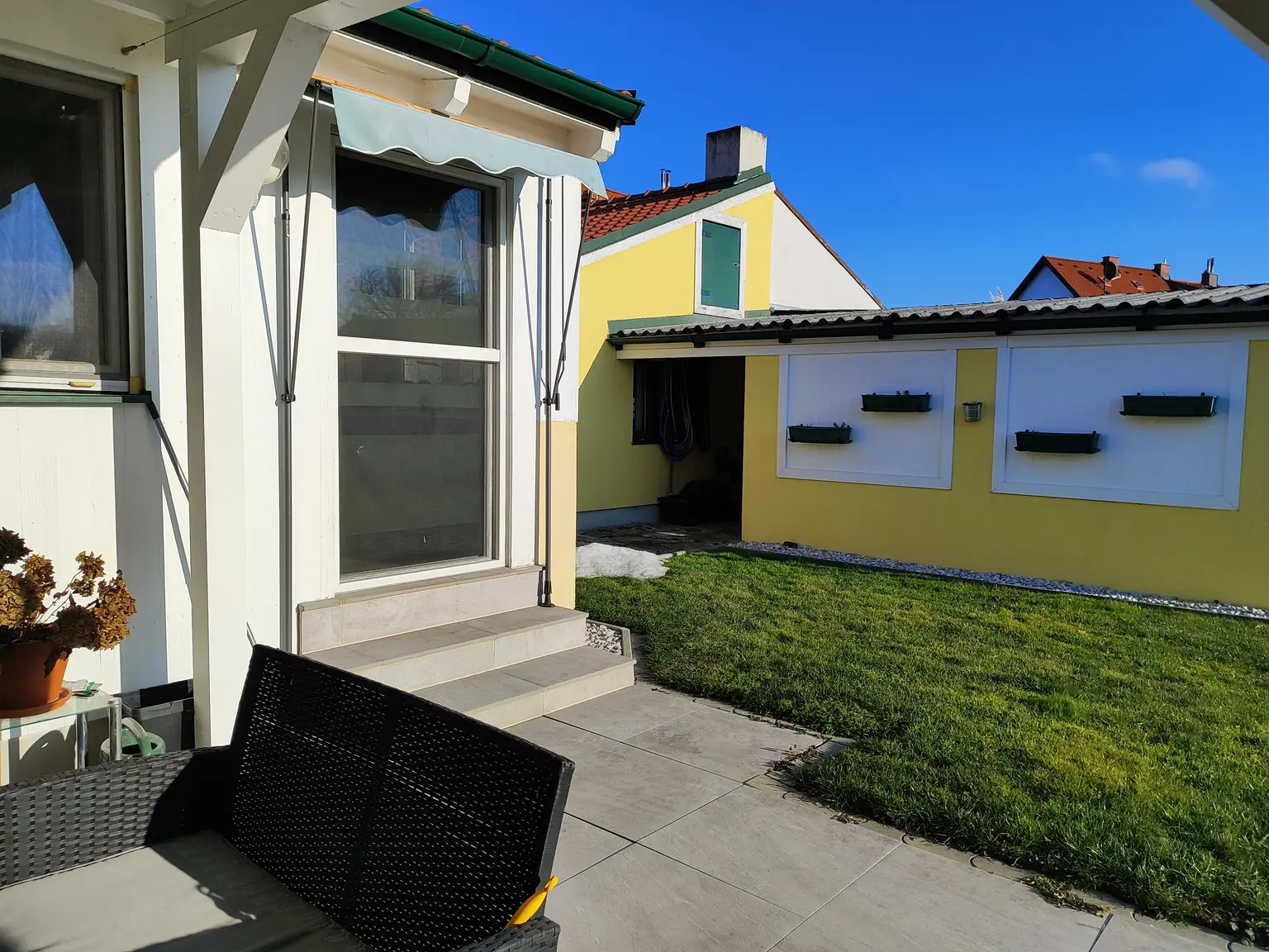 Einfamilienhaus mit zwei getrennten Wohneinheiten in Lichtenwörth