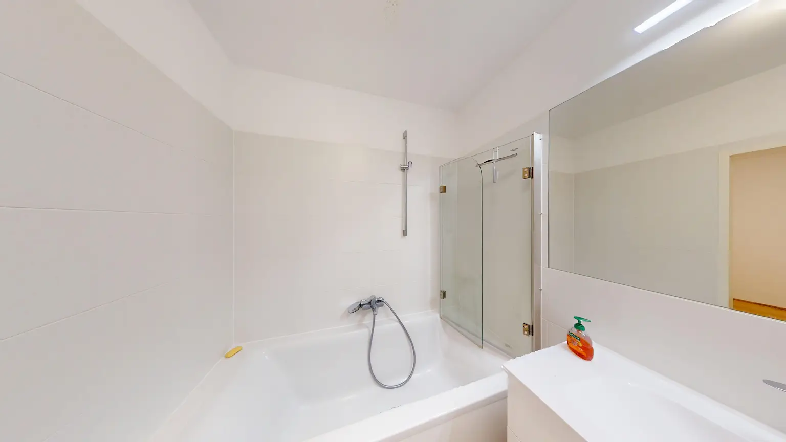 Exklusive 3-Zimmer-Wohnung mit Loggia, Garage & Top-Infrastruktur im 12. Bezirk