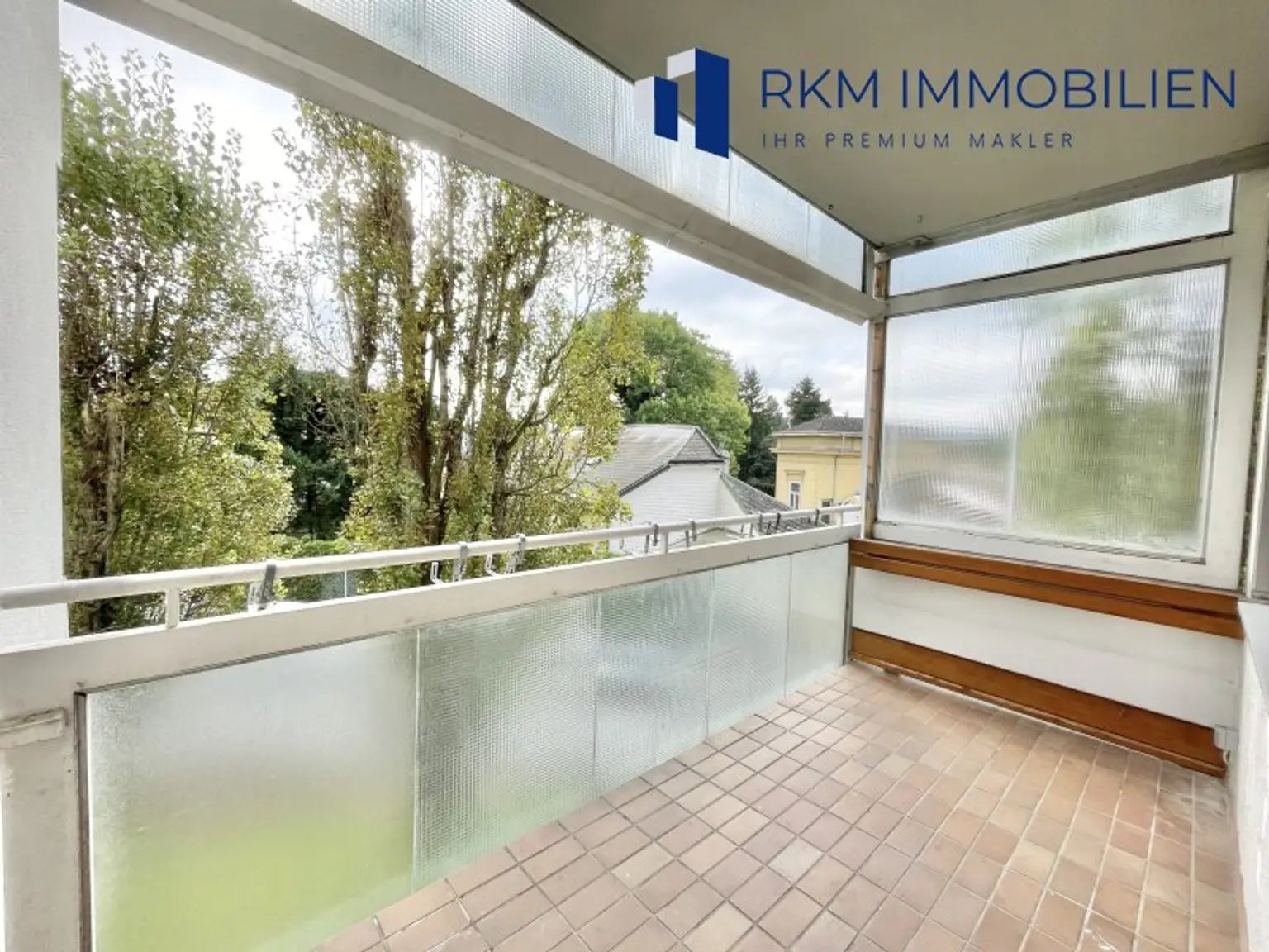 Ruhige helle 3-Zimmer-Wohnung mit Loggia