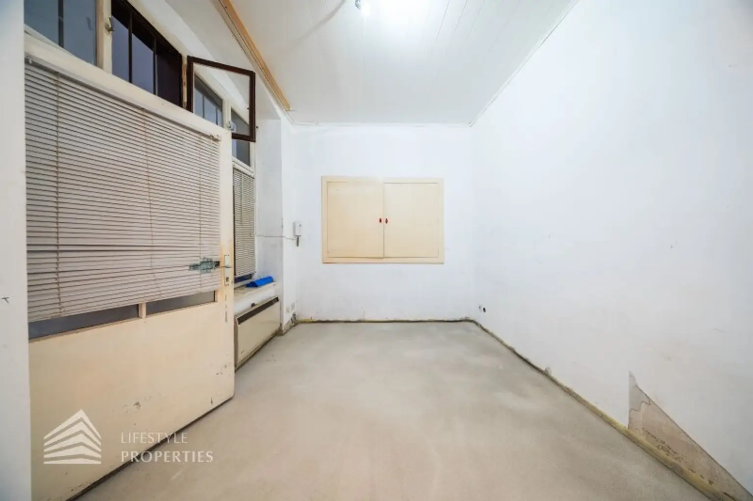 Geschäftslokal mit Lager direkt am Karmelitermarkt – ca. 46 m² im historischen Wiener Stilaltbau by Lifestyle Properties
