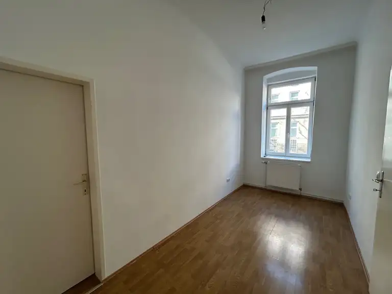 Schlafzimmer II