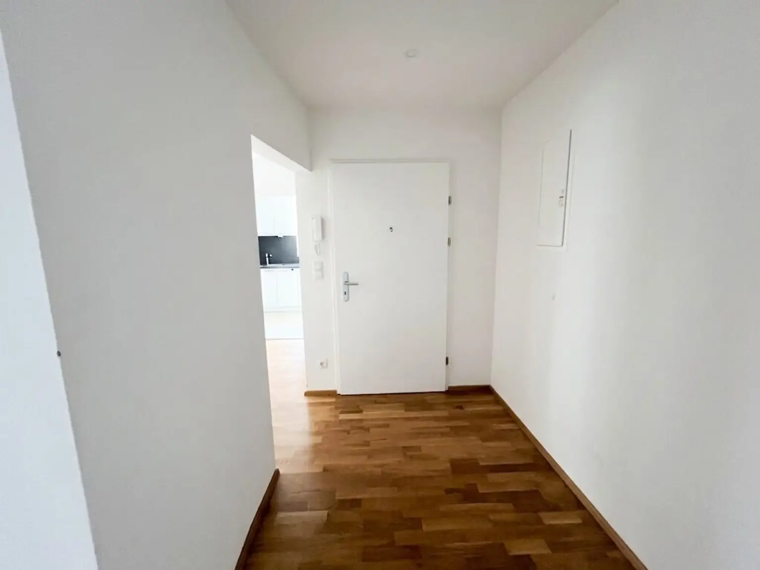 Ansprechende 3-Zimmer-Wohnung in Botschaftsviertel