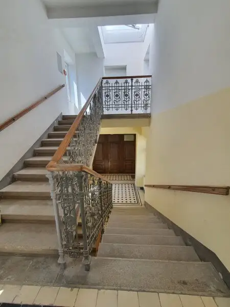 ERSTBEZUG - Sonnige Dachmaisonette mit 45m² Terrasse beim Hoffmann Platz
