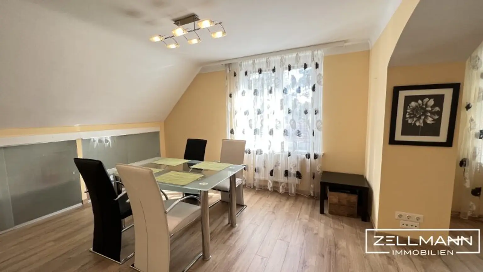 sanierte Dachgeschosswohnung in Mauer | ZELLMANN IMMOBILIEN