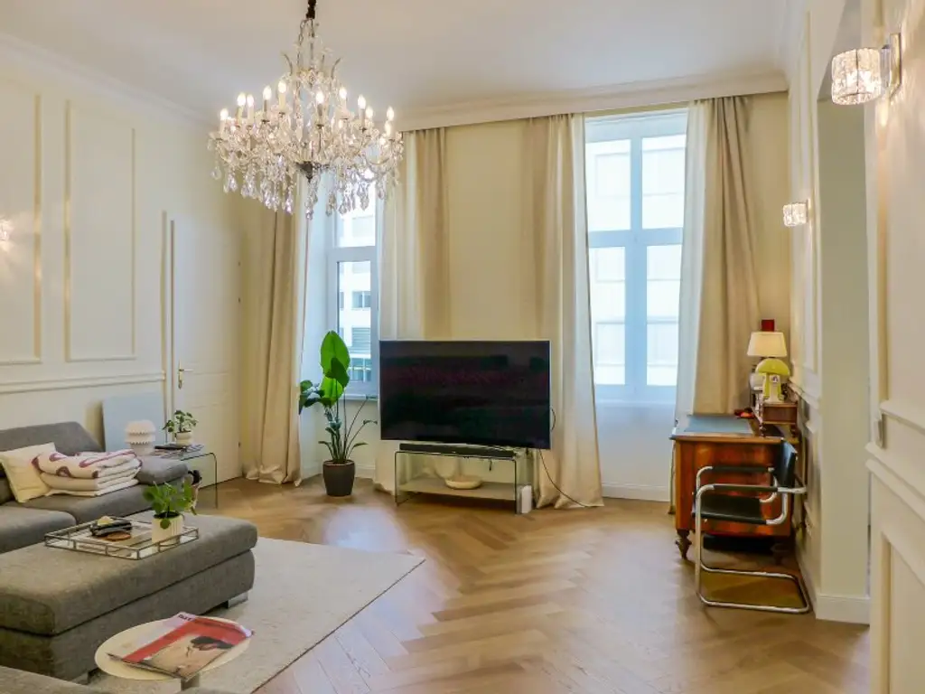 Klassischer Altbau trifft modernes Raumkonzept - 4 Zimmer-Wohntraum nahe Wien Mitte