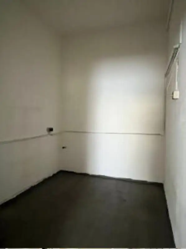 Geschäftslokal / Büro / Praxis nähe Hüttelorfer Straße