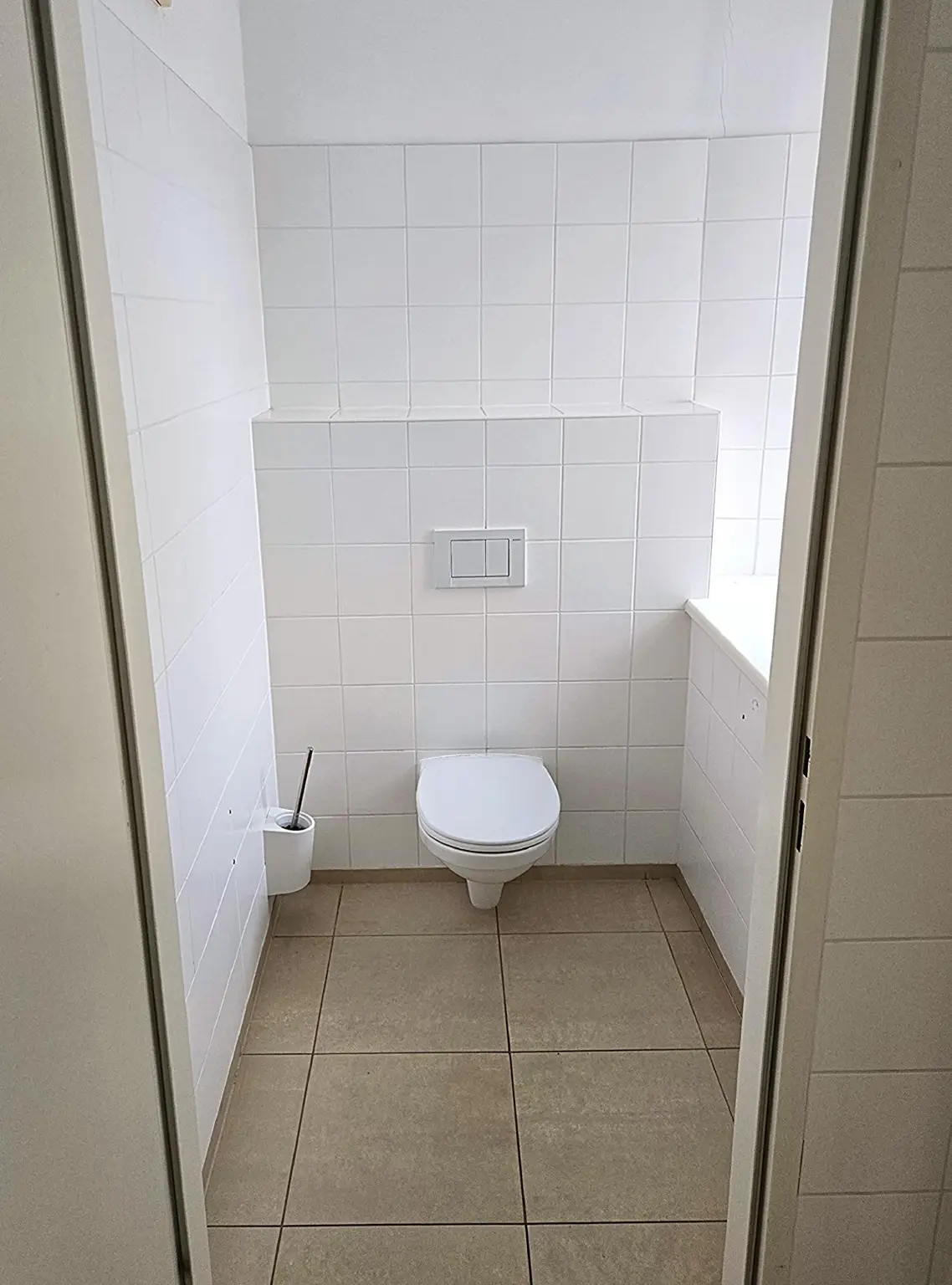 Freundliche Geschäftsräumlichkeit, Büro, Ordination oder Kanzlei im Erdgeschoss im Zentrum Haag zu mieten