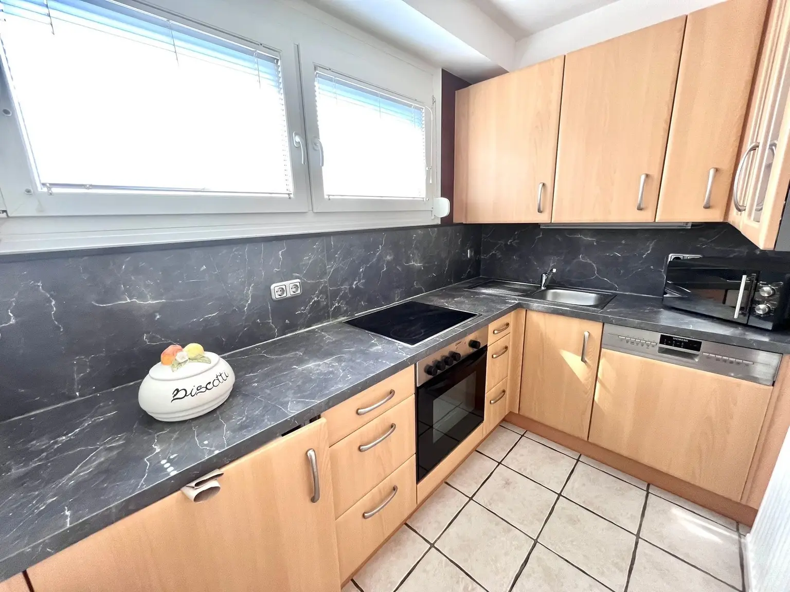 Gemütliche 3-Zimmer-Wohnung mit verbauter Loggia